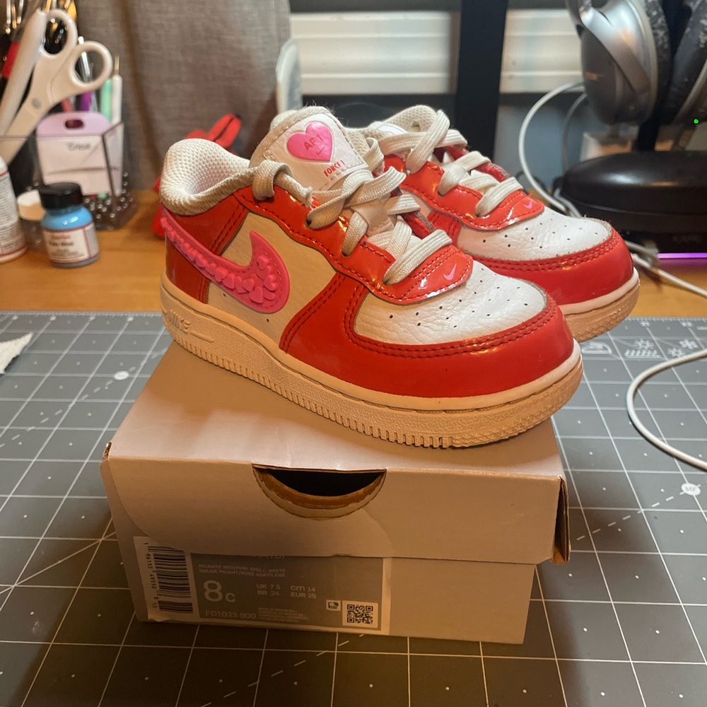 Nike Air Force 1 Toddler Valentines Day Size 8